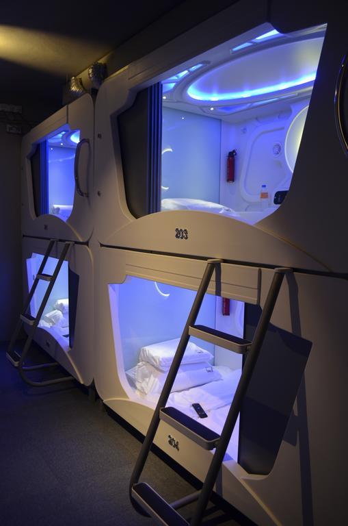 Time Capsule Hotel George Town Exterior photo